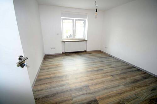 Elternschlafzimmer Whg1.jpg - 