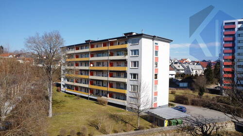 Hausansicht Süd - 4-Zimmer-Wohnung im 2. Obergeschoss mit Aufzug