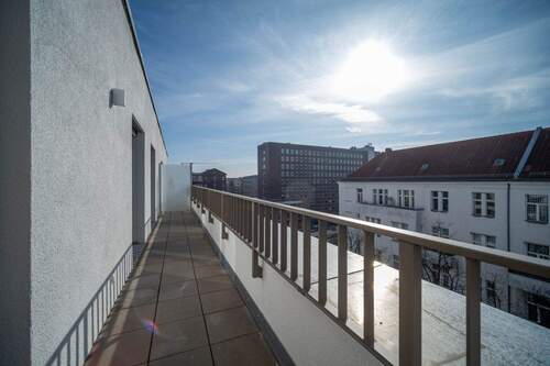 Balkon - Etagenwohnung mit 96,70 m² in Berlin zum Kaufen