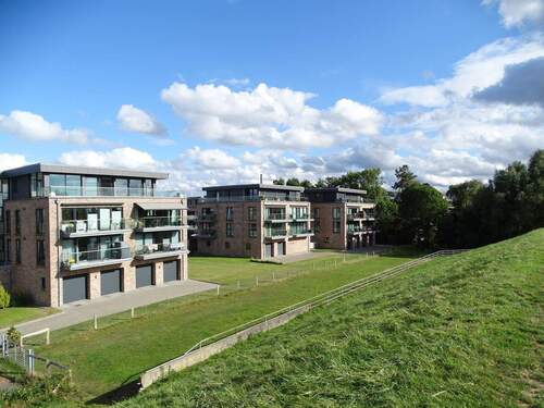 Mehrfamilienhaus - 3 Zimmer Etagenwohnung zum Kaufen in Glückstadt