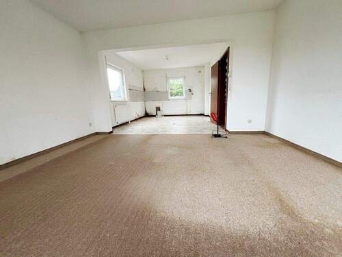 großer Wohnbereich - 5 Zimmer Einfamilienhaus in Dürrröhrsdorf-Dittersbach / Dobra