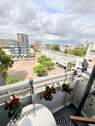 10 Balkon Ausblick - 