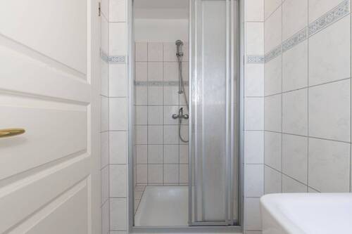 Das gepflegte Gäste Bad im OG - 