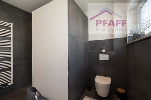 Badezimmer (1) - 4 Zimmer Einfamilienhaus zum Kaufen in Gottmadingen