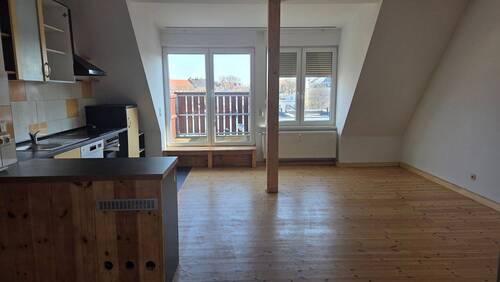 20260402_110507.jpg - Dachgeschosswohnung mit Aussicht - im Winter viel Sonne und im Sommer mit Klima:)