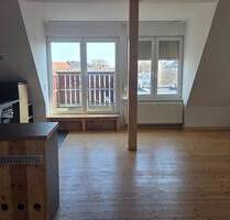 Dachgeschosswohnung mit Aussicht - im Winter viel Sonne und im Sommer mit Klima:) - Leipzig Altlindenau
