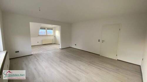 Wohnzimmer - Etagenwohnung mit 95,00 m² in Perl zum Kaufen