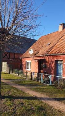 .................... - 3 Zimmer Doppelhaushälfte zum Kaufen in Leopoldshagen