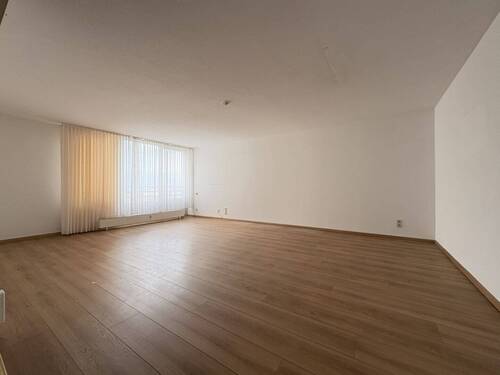 Wohnzimmer - Etagenwohnung mit 115,00 m&sup2; in Hameln zum Kaufen