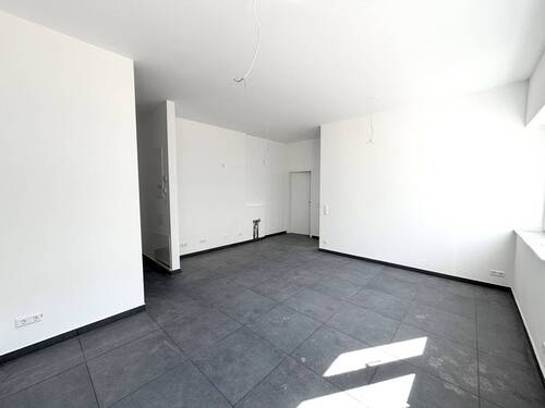 Wohn- und Esszimmer - 2 Zimmer Etagenwohnung zur Miete in Bietigheim-Bissingen / Bissingen