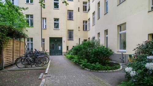 Hofansicht - 3 Zimmer Etagenwohnung zum Kaufen in Berlin