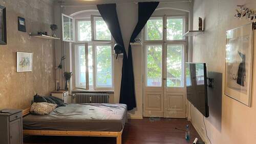 Zimmer 2 - 