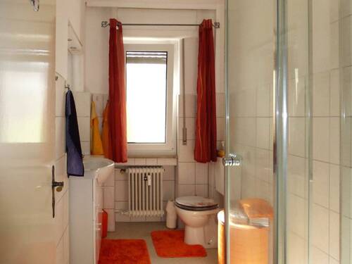 Tageslichtbad mit Dusche - 