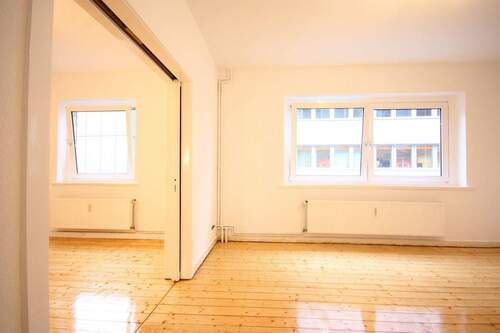 Bild 3 - 4 Zimmer Etagenwohnung in Hamburg