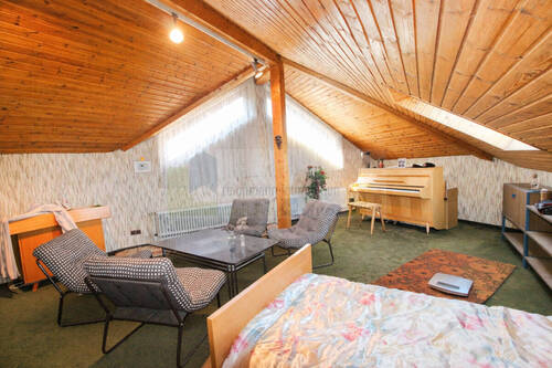 sep. Zimmer im DGnsterlicht - 