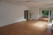 ..weiterer Blick Wohnbereich - 5 Zimmer Einfamilienhaus in Langen