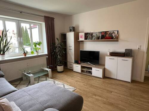 Wohnzimmer - 2 Zimmer Etagenwohnung zur Miete in Böhlen