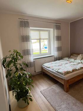 Schlafzimmer - 2 Zimmer Etagenwohnung in Böhlen