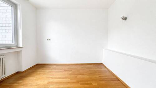 Schlafzimmer - Etagenwohnung mit 47,40 m&sup2; in Wiesbaden zum Kaufen