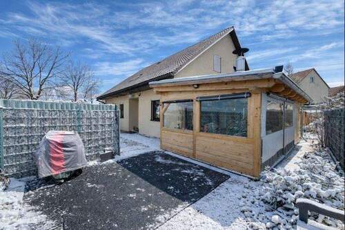 Rückansicht - 560.000,00&nbsp;EUR Kaufpreis, ca.&nbsp; 100,00&nbsp;m&sup2;&nbsp;Wohnfl&auml;che