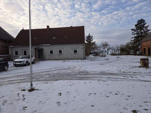 Haus und Grundstück - 