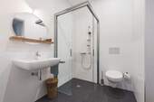 WC mit Dusche - 