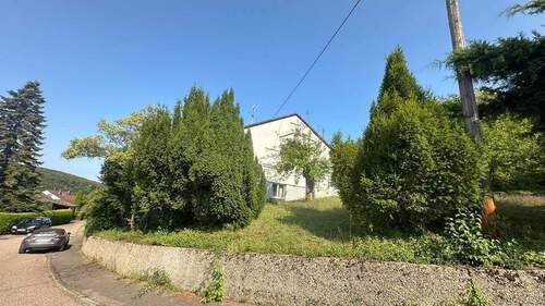 Bild 2 - 9 Zimmer Mehrfamilienhaus, Wohnhaus zum Kaufen in Ostelsheim