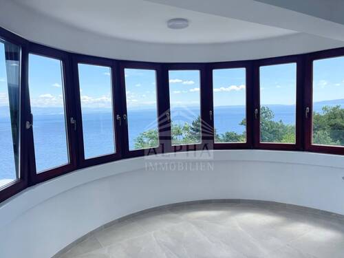 Bild 3 - 3 Zimmer Etagenwohnung in Opatija