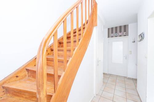 Flur - 3 Zimmer Reihenendhaus in Stade