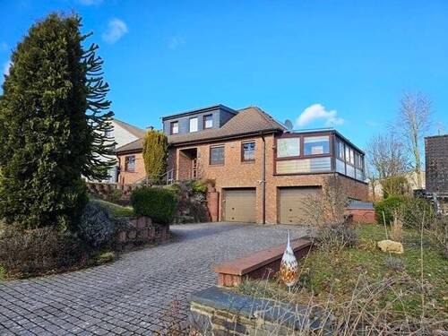 Doppelgarage - 6 Zimmer Einfamilienhaus zum Kaufen in Monschau