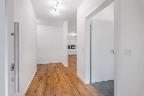 Diele - 4 Zimmer Etagenwohnung zum Kaufen in Hamburg