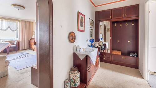 Flur - 2 Zimmer Etagenwohnung zum Kaufen in Hamburg