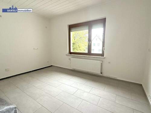 Küche - 5 Zimmer Etagenwohnung in Pattensen