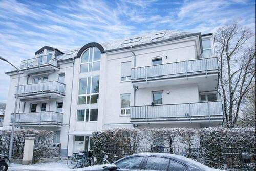 Strassenansicht - 210.000,00&nbsp;EUR Kaufpreis, ca.&nbsp; 80,20&nbsp;m&sup2;&nbsp;Wohnfl&auml;che