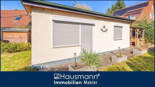 Hausansicht - Wohnen auf einer Ebene in beliebter Lage von Hamburg-Niendorf!