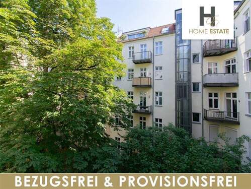 Ausblick in den Hof - 