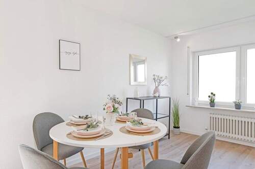 Bild 2 - 3 Zimmer Etagenwohnung zum Kaufen in Stuttgart