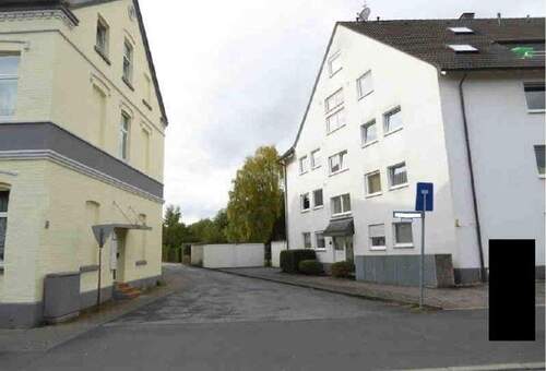 Straßeneinfahrt - 2 Zimmer Etagenwohnung zum Kaufen in Dortmund