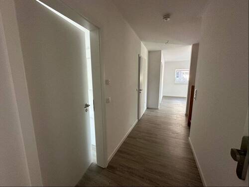 Flur - Etagenwohnung mit 79,80 m² in Fintel zum Kaufen