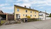 Außenansicht 2 - Lichtdurchflutete DHH mit Südgarten, Balkon & Garage - gepflegtes Zuhause mit viel Potenzial