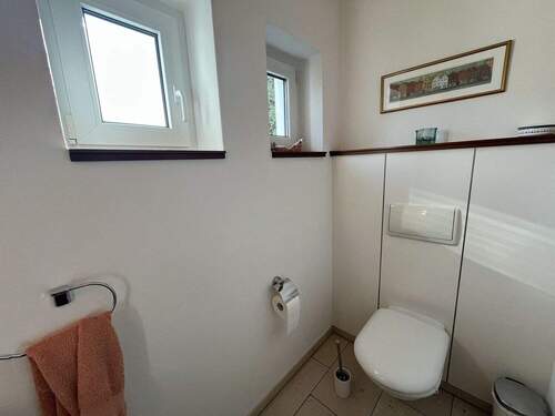 Gäste-WC - Doppelhaushälfte mit 176,70 m&sup2; in Neuenkirchen zum Kaufen