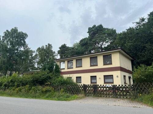 STRASSENANSICHT - Grundstück in Lübeck