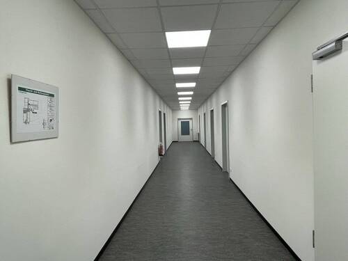 Flur Mietung V und VI - 