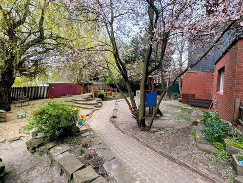 Garten - 1 Zimmer Mehrfamilienhaus, Wohnhaus in Dortmund