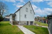 Ansicht - Einfamilienhaus mit Pool, PV-Zaun & Wallboxen in Niederwürschnitz