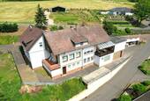 3 - 1 Zimmer Mehrfamilienhaus, Wohnhaus in Utscheid