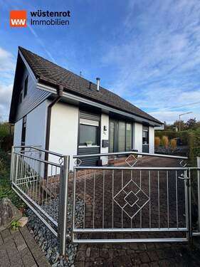 Außen - 5 Zimmer Einfamilienhaus zum Kaufen in Wissen