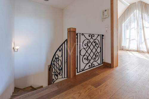 Helligkeit im Flur im OG im gartenseitigen Haus - 