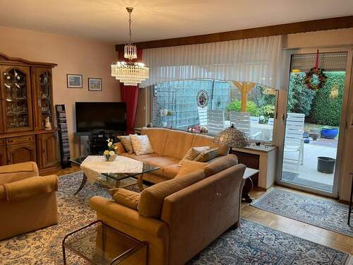 Wohnzimmer - 4 Zimmer Reihenmittelhaus in Kaarst