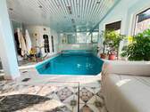 Schwimmbad im Untergeschoss - 